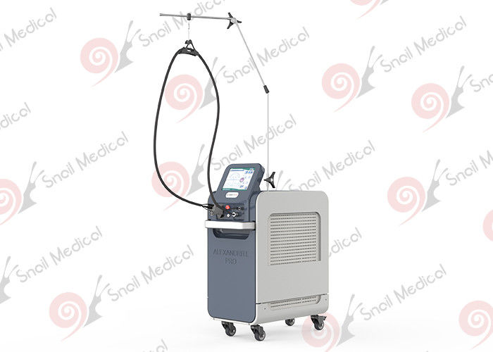 LCD 스크린과 755nm Nd 야그 알렉산드라이트 레이저 모발 제거 800W 큰 스폿사이즈 18 밀리미터